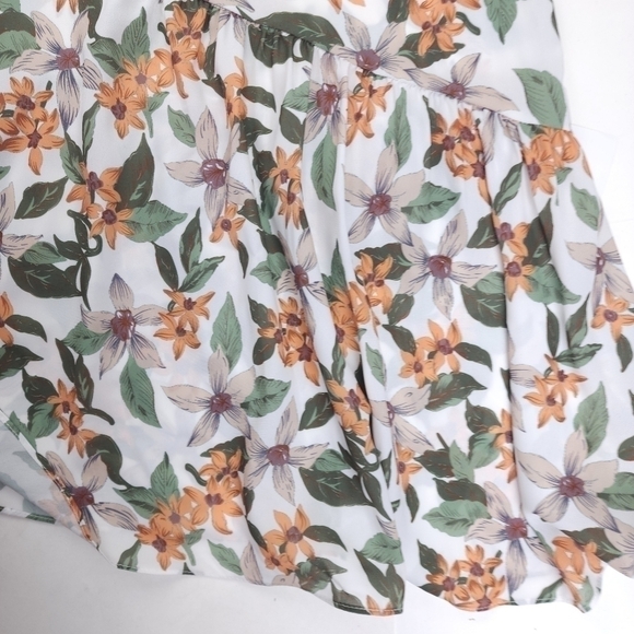 Follow Me White Peach Green Floral Asymmetric Skirt Sz M - Picture 6 of 12